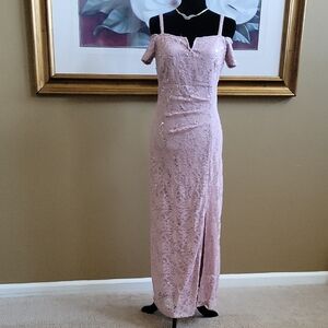 Chic Pink Lace Off-Shoulder Maxi Dress